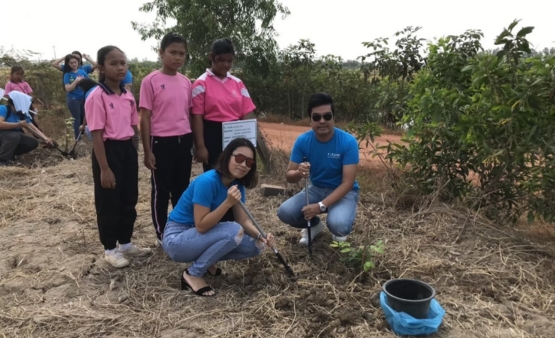 CSRครั้งที่1 โครงการปลูกต้นไม้ มอบวัสดุ-ครุภัณฑ์ อุปกรณ์การเกษตร (โรงเรียนบ้านท่าโพธิ์)